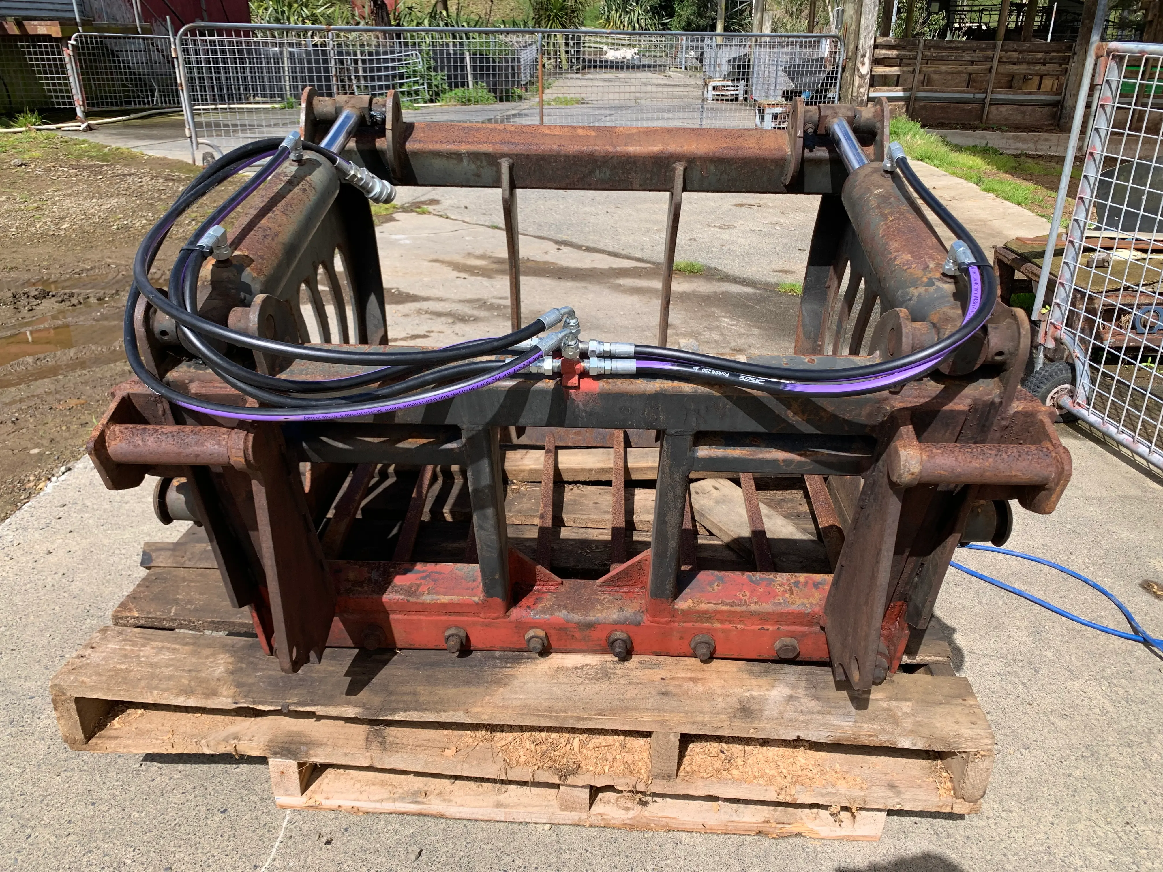 SILOCUT Silage Shear Grab