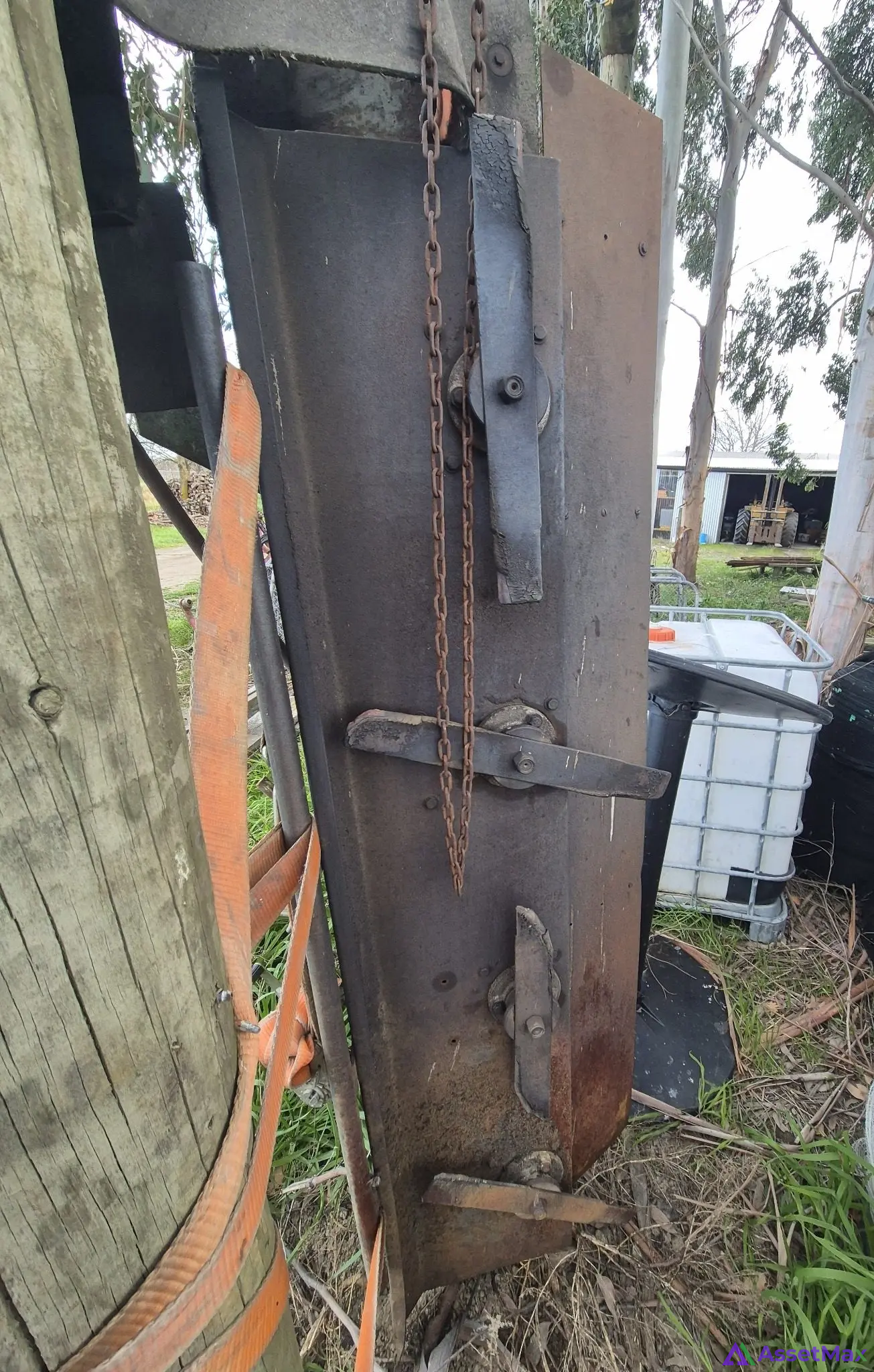 Grape Vine Trimmer